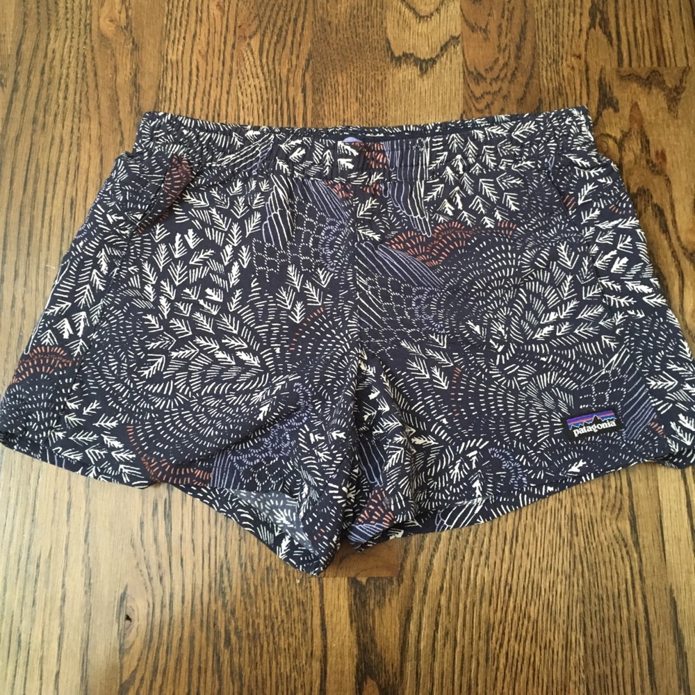 girls Patagonia shorts